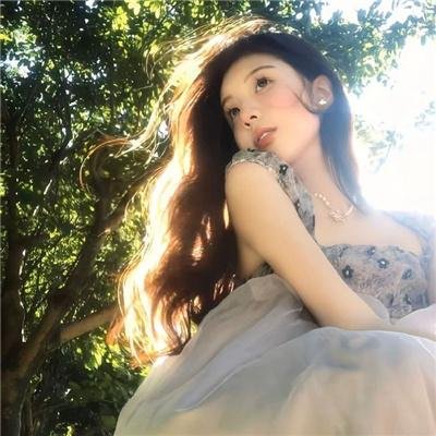 黛妃与女王